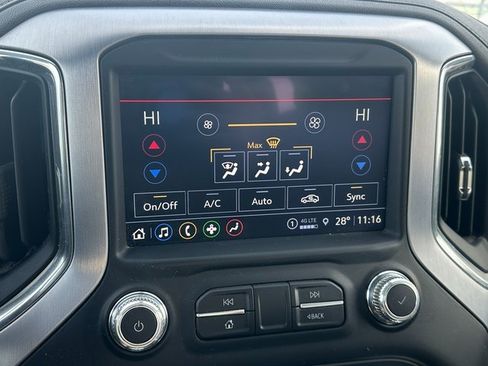 Used 2022 GMC Sierra 2500 SLT w/ SLT Convenience Package image 32