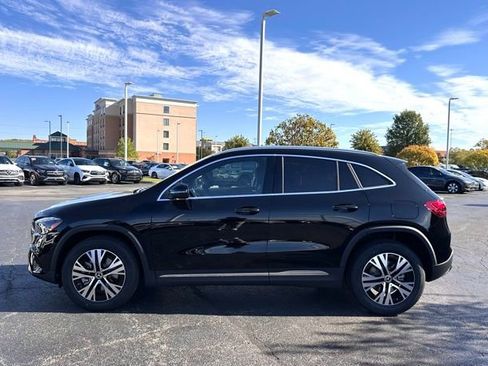 Certified 2026 Mercedes-Benz GLA 250 4MATIC image 4