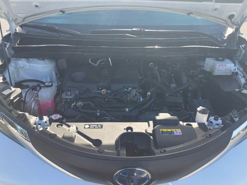 Used 2021 Toyota Sienna XLE image 19