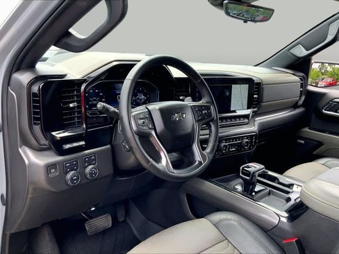 Used 2024 Chevrolet Silverado 1500 ZR2 w/ Technology Package AWD/4WD image 18