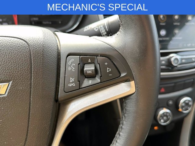 Used 2018 Chevrolet Trax LT w/ Redline Edition AWD/4WD image 19