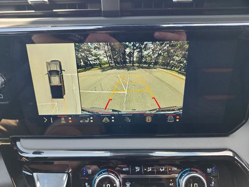 Certified 2025 GMC Sierra 2500 AT4 w/ AT4 Premium Plus Package AWD/4WD image 21