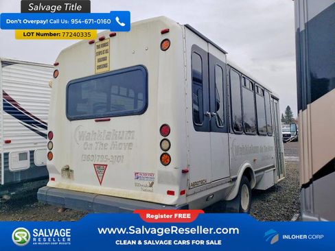 Used 2014 Chevrolet Express 4500 w/ Shuttle Bus Package image 5
