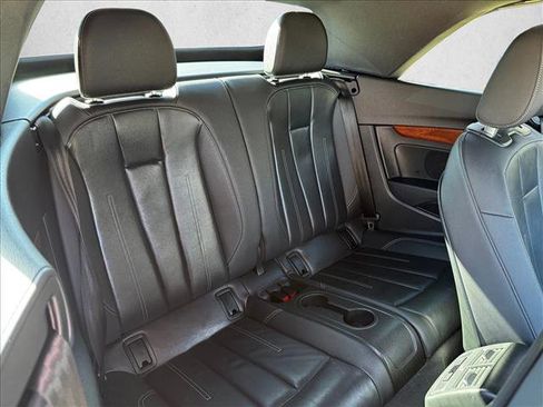 Used 2022 Audi A5 2.0T Premium image 19