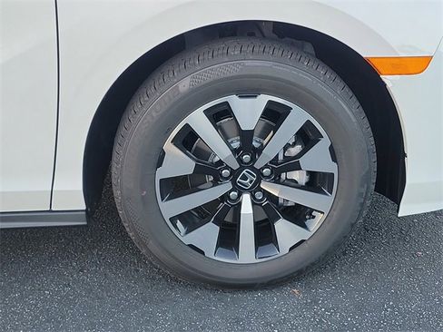New 2026 Honda Odyssey EX-L image 5