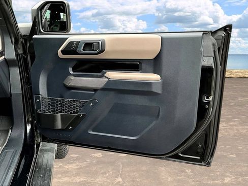 Certified 2022 Ford Bronco Wildtrak AWD/4WD image 30