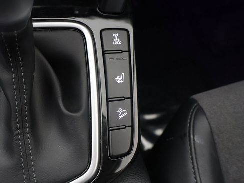 Used 2024 Kia Seltos S AWD/4WD image 48