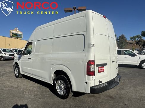 Used 2019 Nissan NV 2500 SV image 7