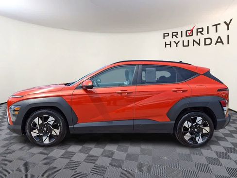 Used 2024 Hyundai Kona SEL FWD image 7