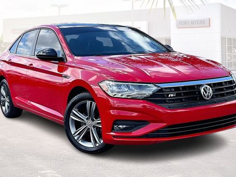 Used 2020 Volkswagen Jetta R-Line image 1