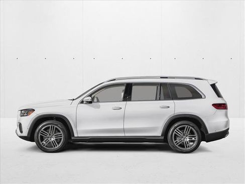 New 2026 Mercedes-Benz GLS 450 4MATIC image 3