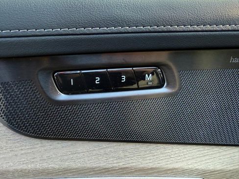 New 2026 Volvo XC90 T8 Plus image 10