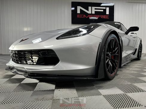 Used 2016 Chevrolet Corvette Z06 w/ 3LZ Preferred Equipment Group image 13