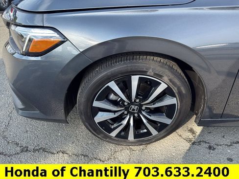 Certified 2024 Honda Civic EX image 30
