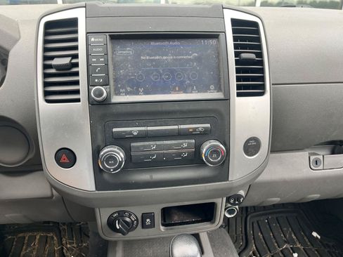 Used 2020 Nissan Frontier SV AWD/4WD image 18