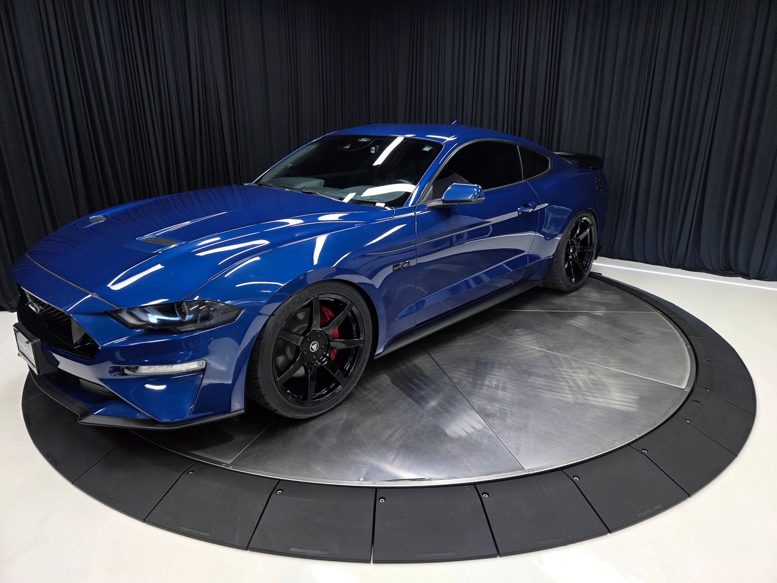 Used 2022 Ford Mustang GT Premium w/ Equipment Group 401A RWD image 10