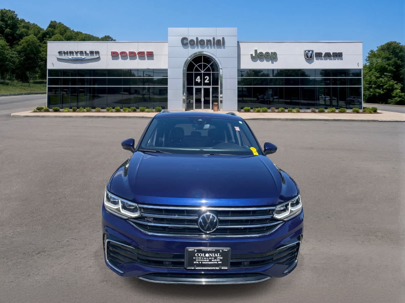 Used 2022 Volkswagen Tiguan SEL R-Line AWD/4WD image 12