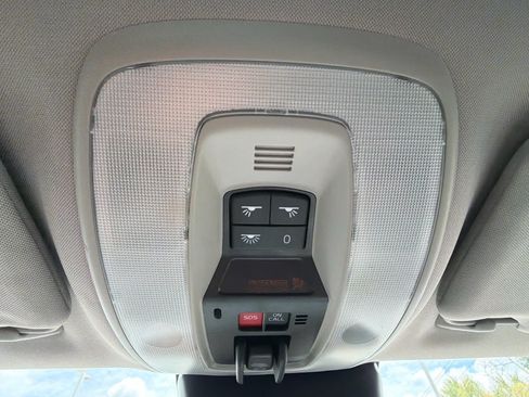 Used 2016 Volvo S60 T5 Premier w/ Climate Package FWD image 34