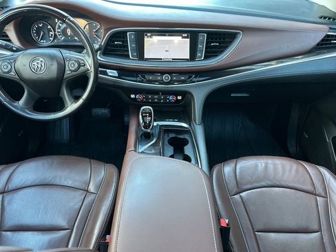 Used 2018 Buick Enclave Avenir w/ Avenir Technology Package image 17