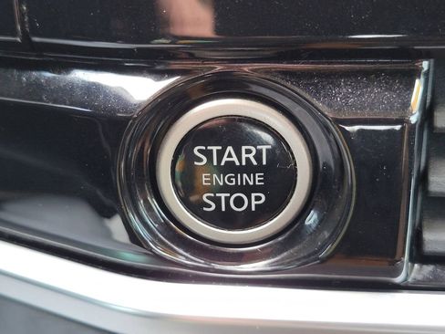 Used 2022 Nissan Pathfinder Platinum w/ Cargo Package image 37