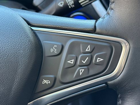 Used 2017 Chevrolet Volt LT FWD image 36