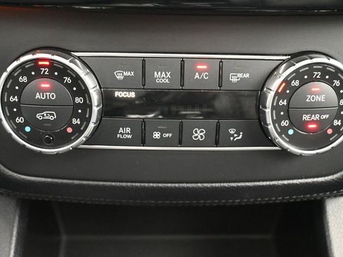 Used 2019 Mercedes-Benz GLS 550 4MATIC w/ Driver Assistance Package image 17