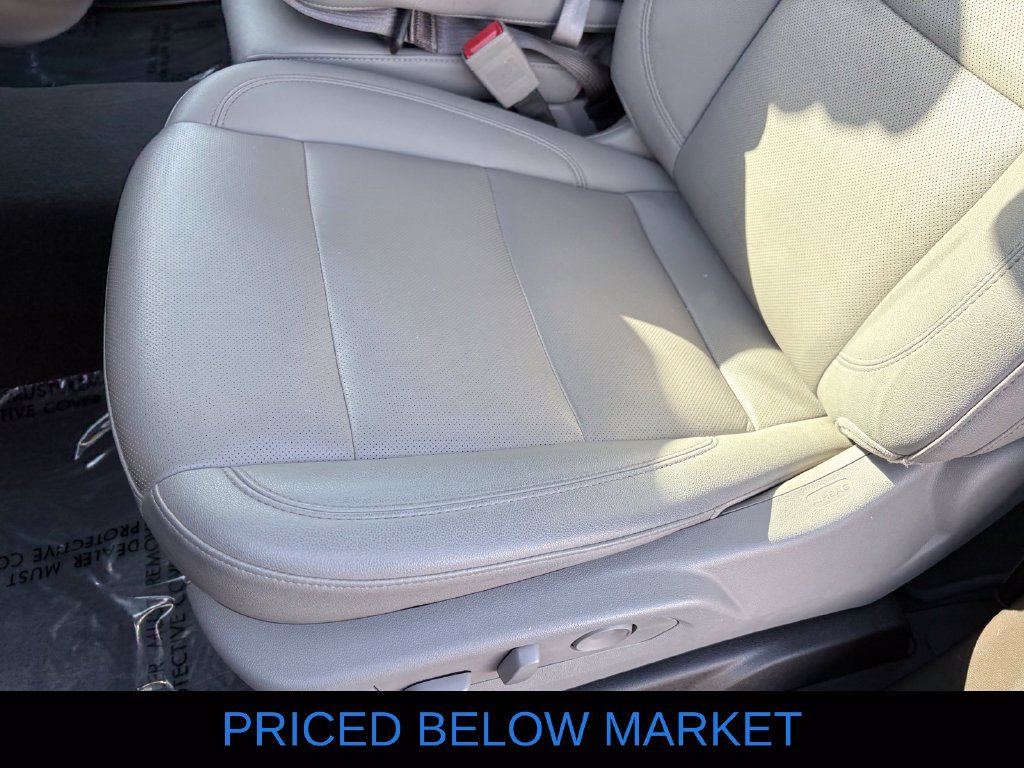 Used 2025 GMC Sierra 1500 SLT AWD/4WD image 10