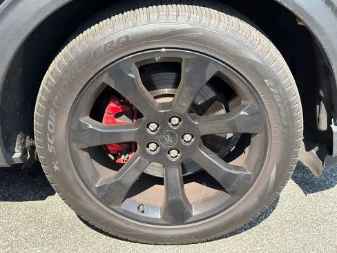 Used 2023 Ford Explorer ST w/ Equipment Group 401A image 7