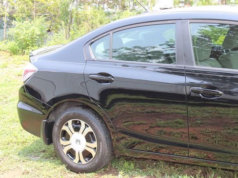 Used 2013 Honda Civic Hybrid Sedan image 5