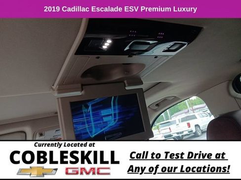 Used 2019 Cadillac Escalade ESV Premium Luxury AWD/4WD image 15