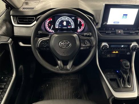 Certified 2025 Toyota RAV4 XLE FWD image 18