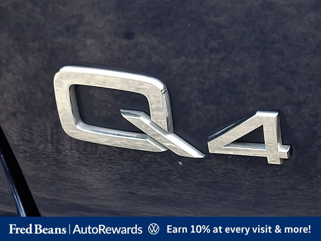 Used 2023 Audi Q4 e-tron Premium Plus w/ Premium Plus AWD/4WD image 38