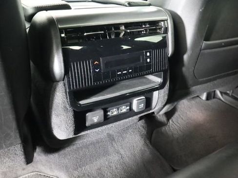 Used 2024 Jeep Wagoneer Series II AWD/4WD image 57