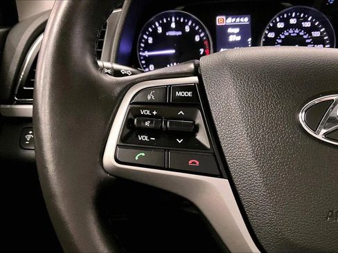 Used 2017 Hyundai Elantra Limited w/ Limited Tech Package 04 image 17