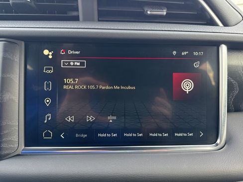 Used 2024 GMC Yukon XL Denali image 19