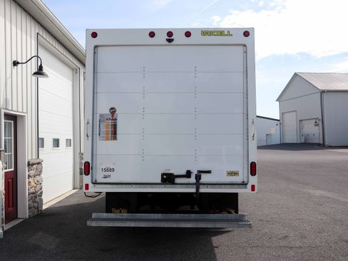 Used 2022 Chevrolet Express 3500 w/ Power Convenience Package RWD image 4