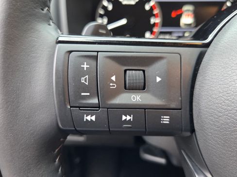 Used 2023 Nissan Rogue SV w/ SV Premium B Package FWD image 33