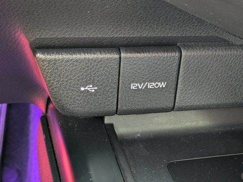 Used 2020 Toyota Camry XSE FWD image 30