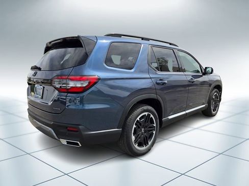 New 2026 Honda Pilot Touring image 4