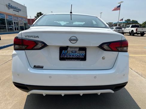 Used 2023 Nissan Versa S FWD image 25