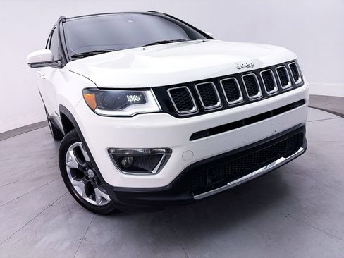 Used 2018 Jeep Compass Limited AWD/4WD image 8