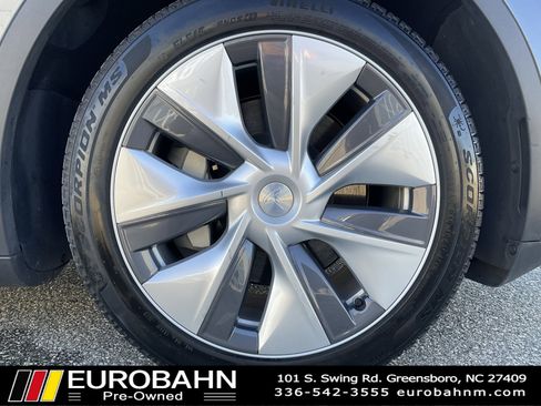 Used 2023 Tesla Model Y Long Range image 30