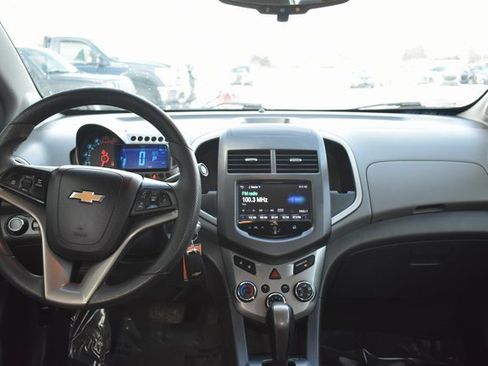 Used 2014 Chevrolet Sonic LT image 28