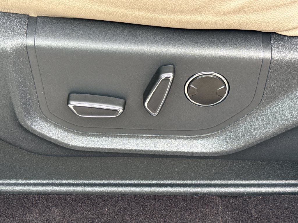 Used 2023 Ford Expedition Limited RWD image 28
