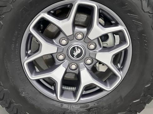 Used 2024 Ford Bronco Badlands image 60