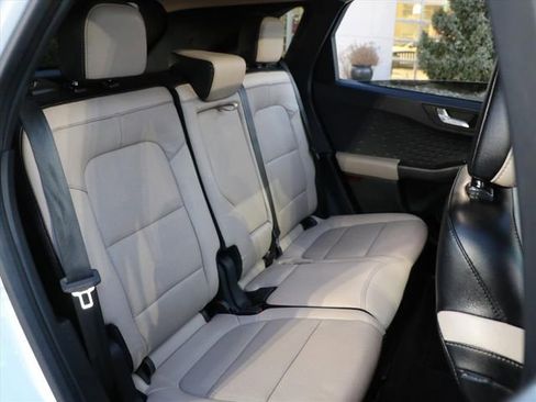 Used 2020 Ford Escape Titanium w/ Titanium Premium Package 2.0 image 12