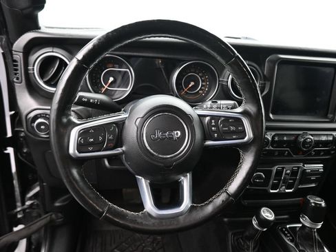 Used 2020 Jeep Wrangler Unlimited Sahara AWD/4WD image 14
