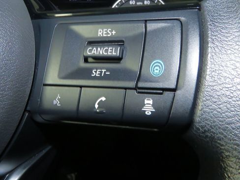 Certified 2022 Nissan Rogue SV image 31