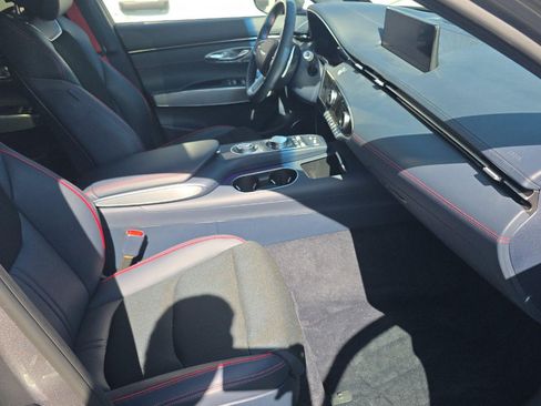 Used 2023 Genesis GV70 2.5T w/ Sport Prestige Package AWD/4WD image 16