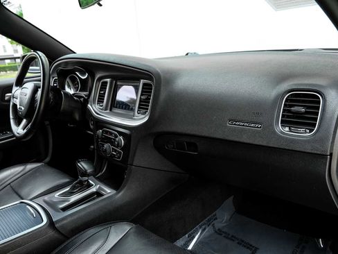 Used 2022 Dodge Charger SXT w/ Leather Interior Group RWD image 16